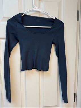Brandy Melville Blue Ribbed Scoop Neck Long-Sleeve Crop Top